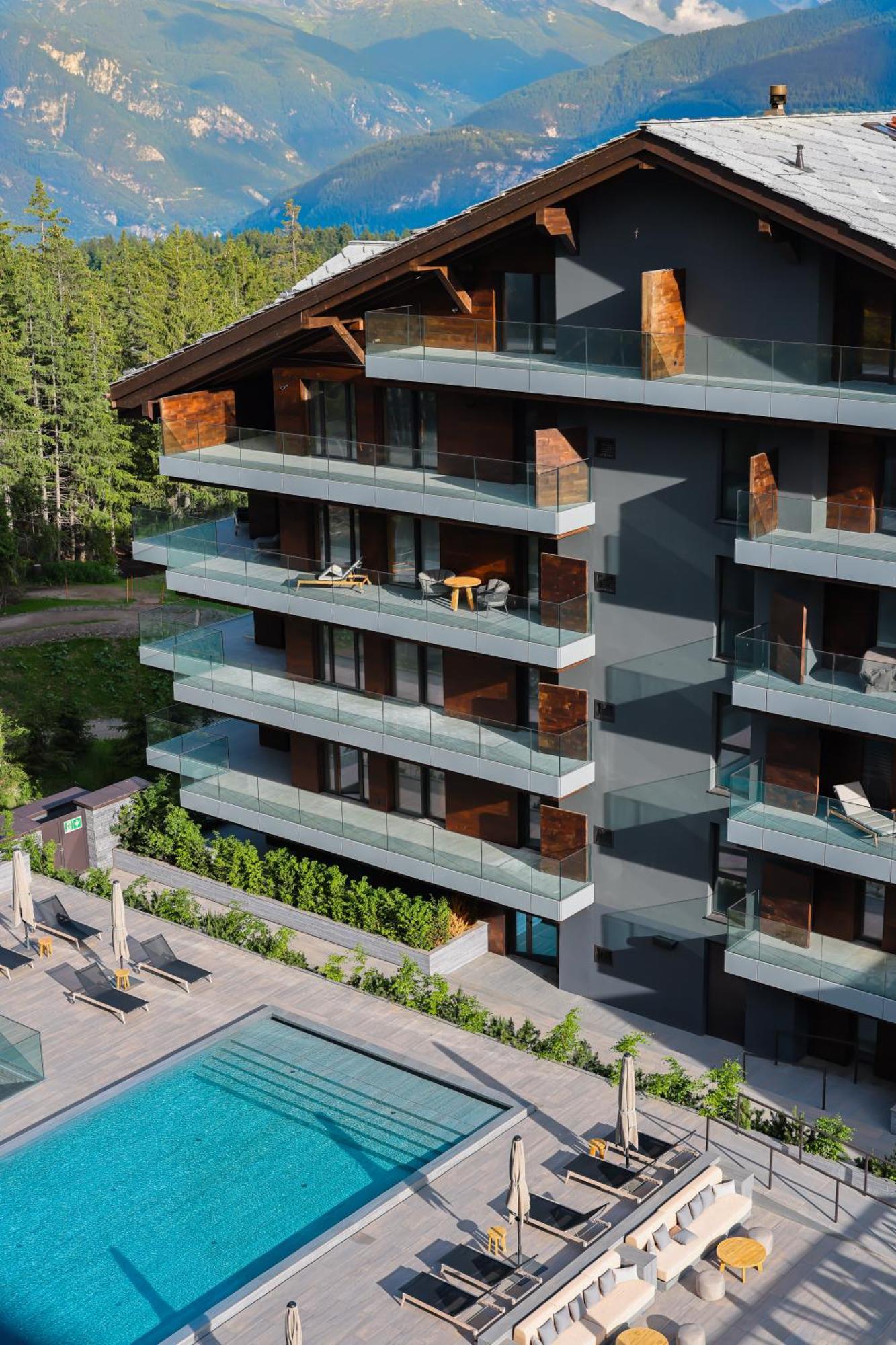 Six Senses Crans-Montana Hotel Exterior photo